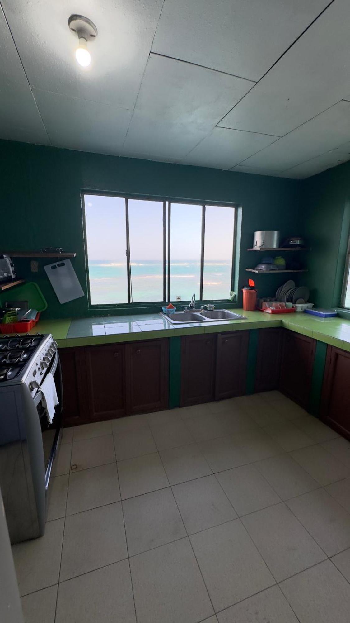 The Wave Hostel Corn Island Brig Bay 外观 照片